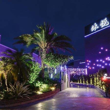 M Hotel Caotun Bagian luar foto