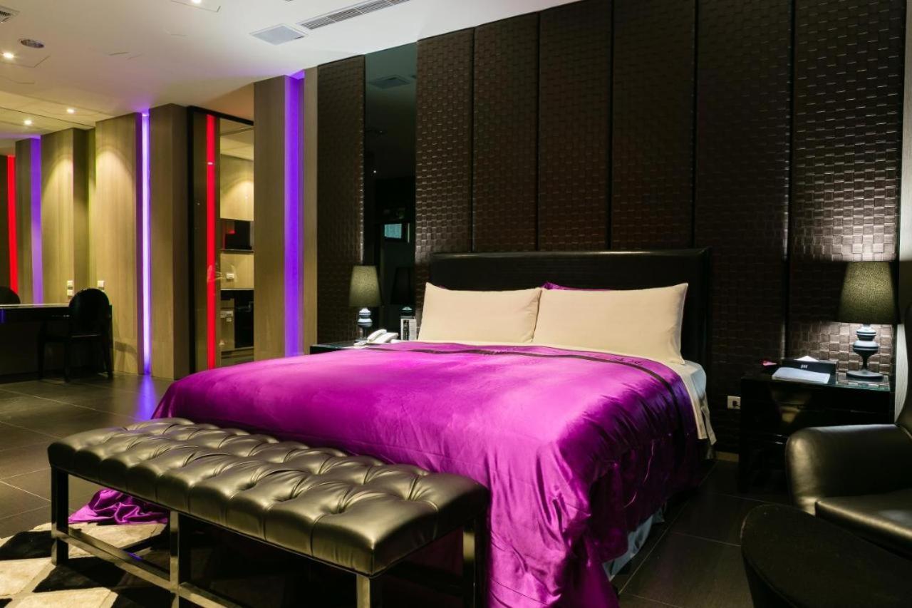 M Hotel Caotun Bagian luar foto