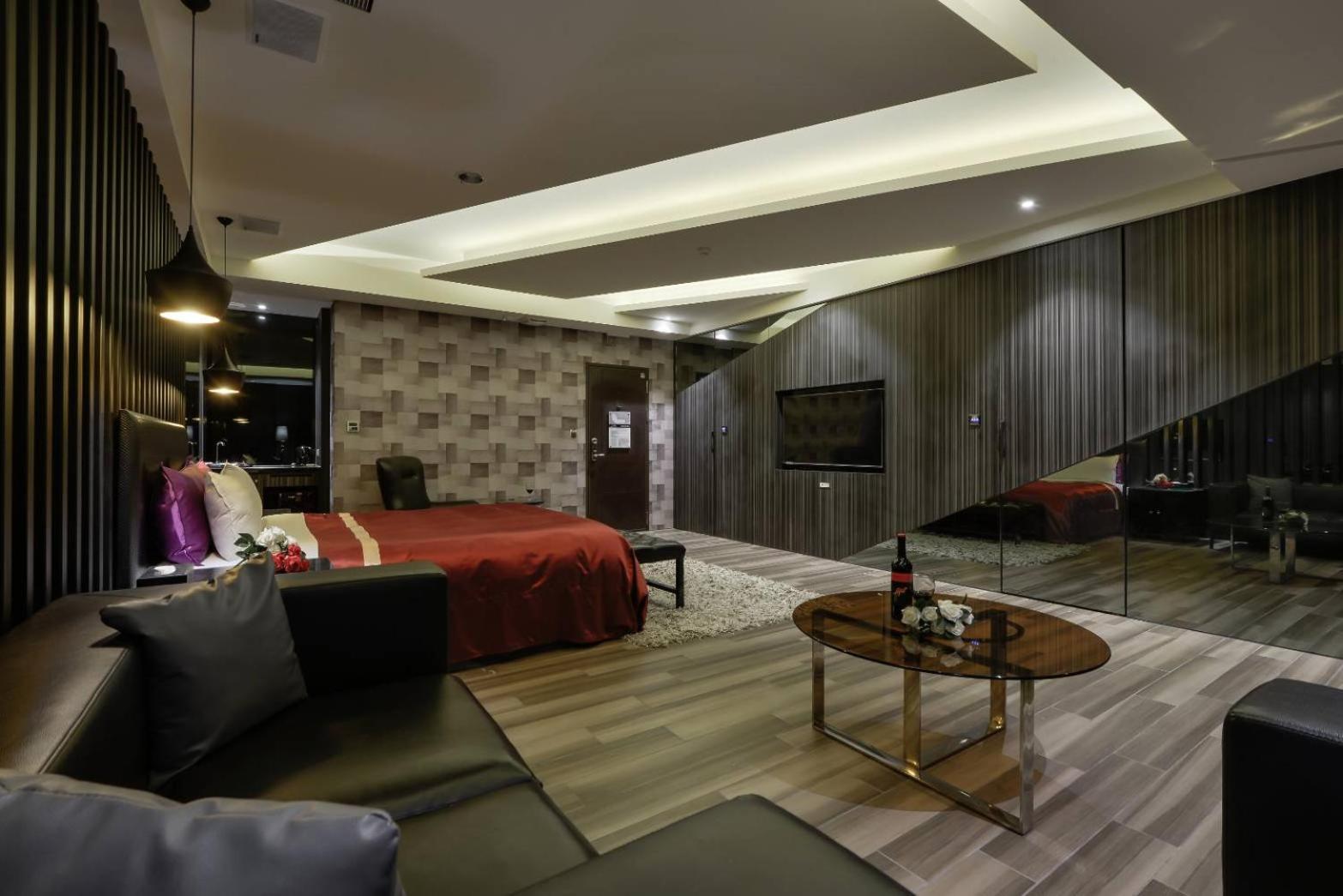 M Hotel Caotun Bagian luar foto