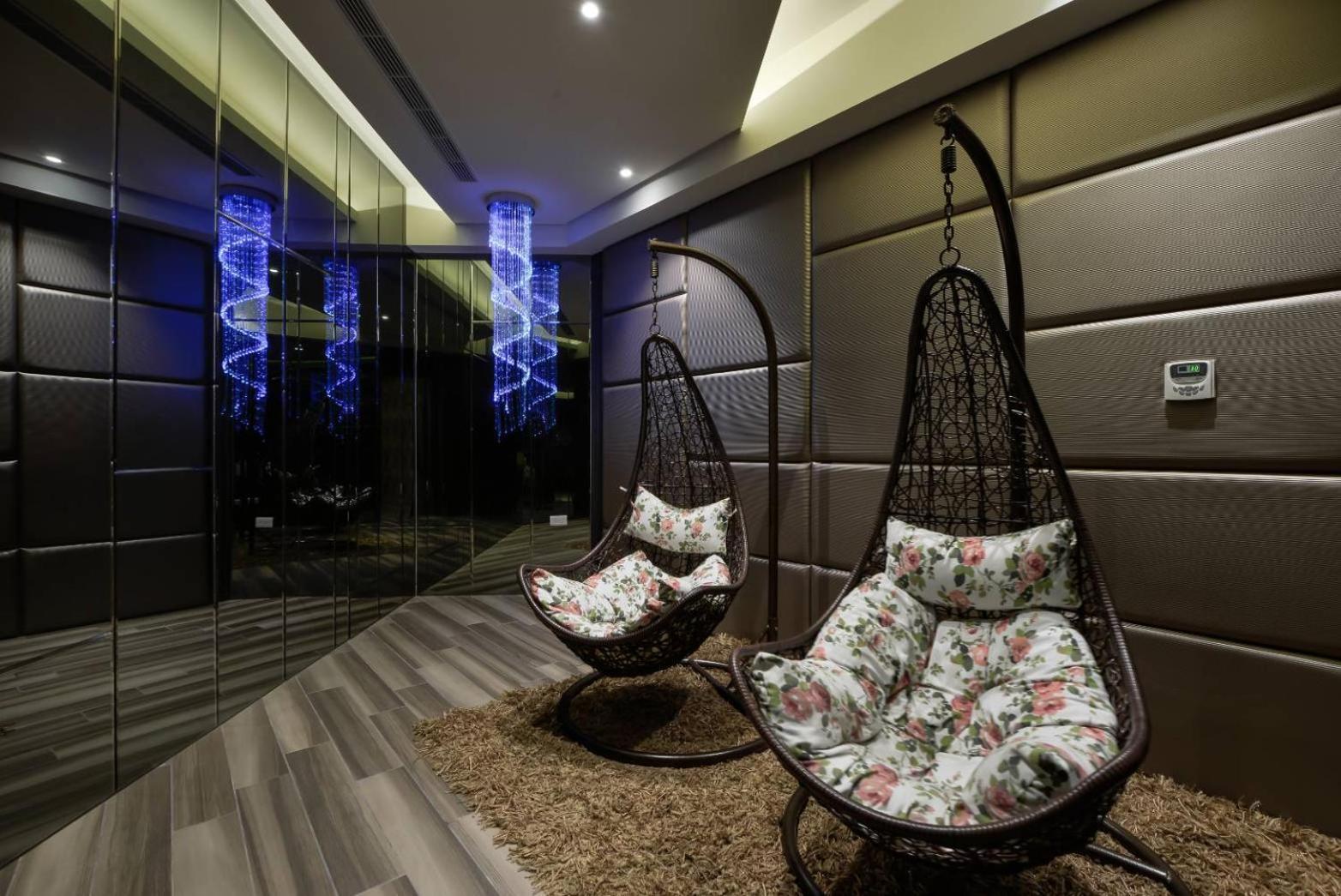 M Hotel Caotun Bagian luar foto
