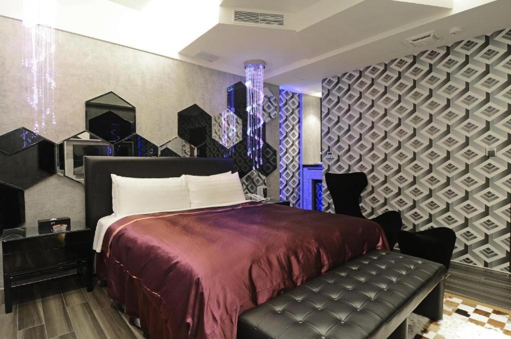 M Hotel Caotun Bagian luar foto